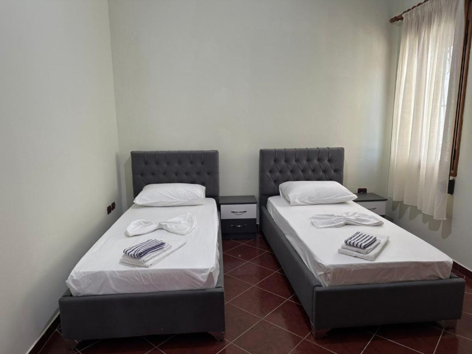 Twin bedroom